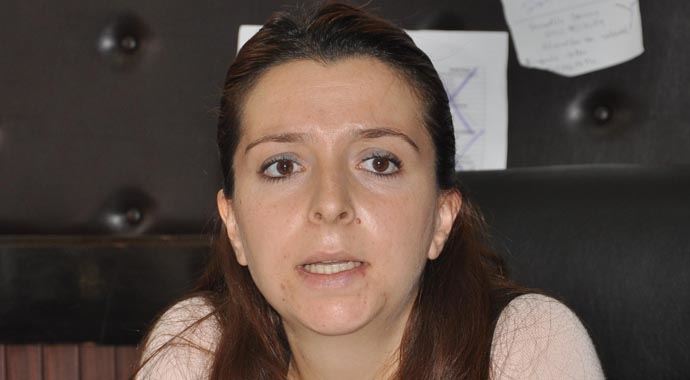 Dün 'bu ülkeden defolup gideceksiniz' demişti, bugün özür diledi Dün 'bu ülkeden defolup gideceksiniz' demişti, bugün özür diledi