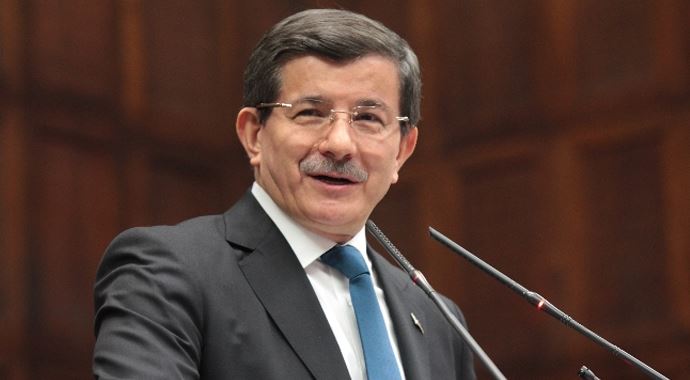 Davutoğlu'na tebrik telefonu Davutoğlu'na tebrik telefonu