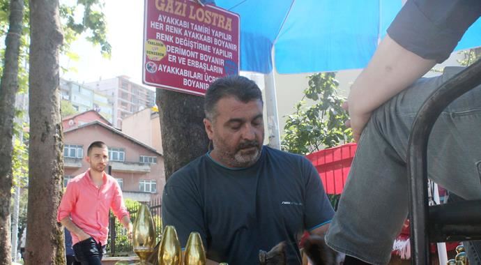 Ayakkabı boyayarak Gazi oldu! Ayakkabı boyayarak Gazi oldu!
