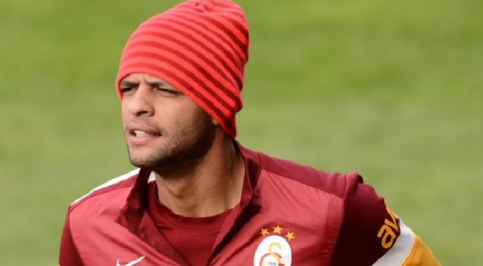 Galatasaray, Melo sorununun çözülmesini bekliyor