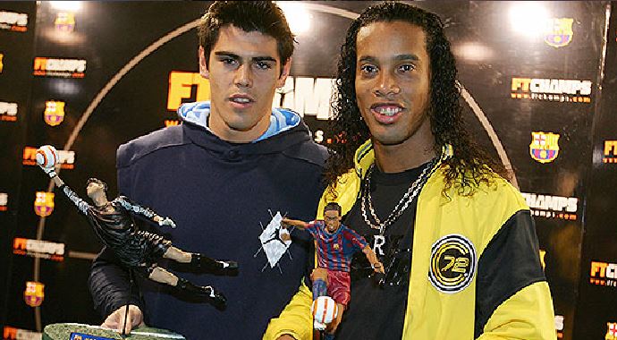 Antalyaspor'dan Valdes ve Ronaldinho açıklaması Antalyaspor'dan Valdes ve Ronaldinho açıklaması