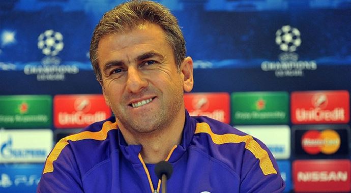 Hamzaoğlu'ndan güldüren Huntelaar cevabı Hamzaoğlu'ndan güldüren Huntelaar cevabı