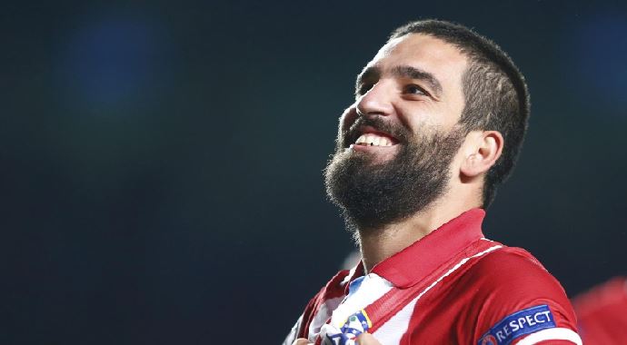 Bakın Barcelona Arda&#039;yı hangi futbolcu yerine tercih etmiş!