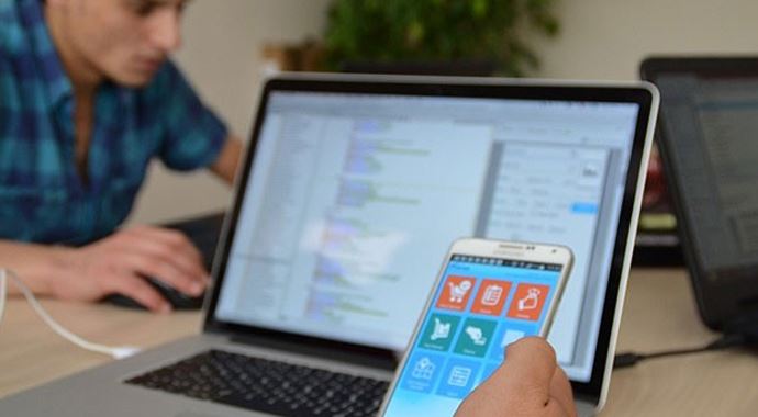 Firmalar satışlarını cep telefonlarından takip edecek Firmalar satışlarını cep telefonlarından takip edecek