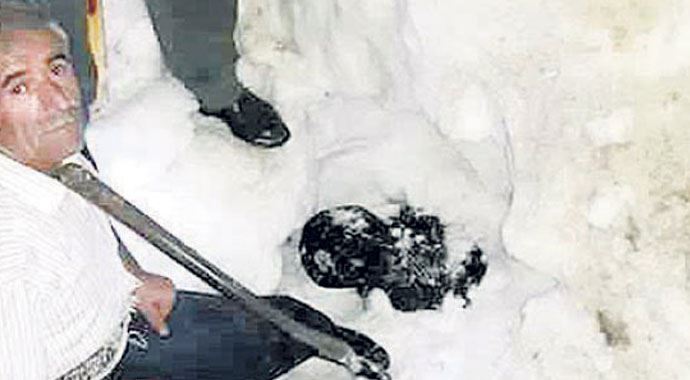 Kar kütlesinin altında kaldı