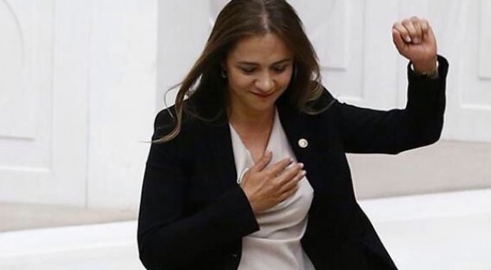 Ataşehir Belediyesi'nin bitmeyen skandalları! Ataşehir Belediyesi'nin bitmeyen skandalları!