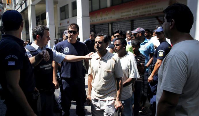 Yunanistan'da göçmenler de zor durumda Yunanistan'da göçmenler de zor durumda