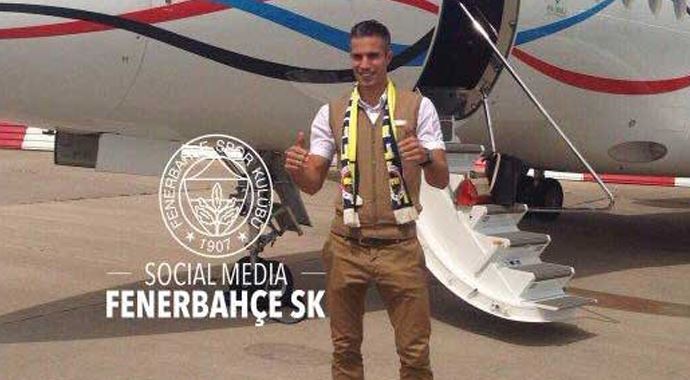 Fenerbahçe Van Persie&#039;ye bu akşam kavuşuyor