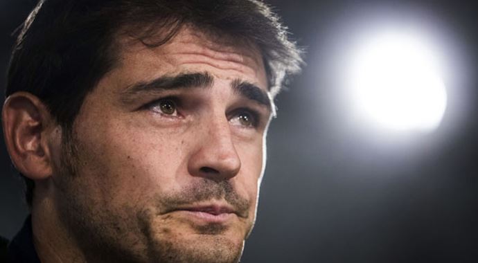 Casillas gözyaşlarını tutamadı!