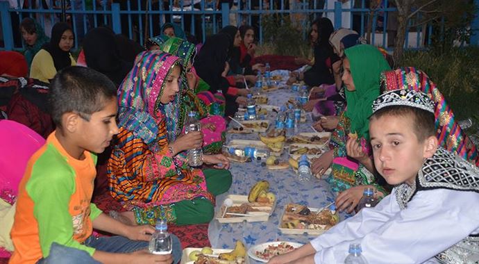 TİKA&#039;dan Afganistan&#039;da 350 yetime iftar