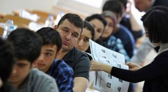 Gözetmenlik yapacak öğretmene sınav puanı geldi