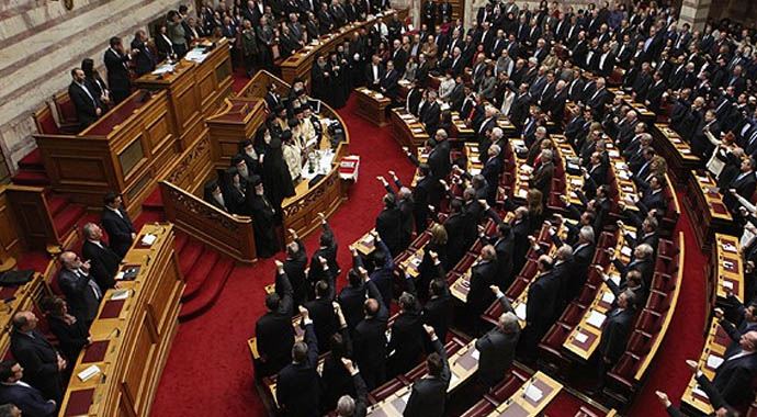 AB parlamentoları Atina'nın kurtarma paketini oylayacak AB parlamentoları Atina'nın kurtarma paketini oylayacak