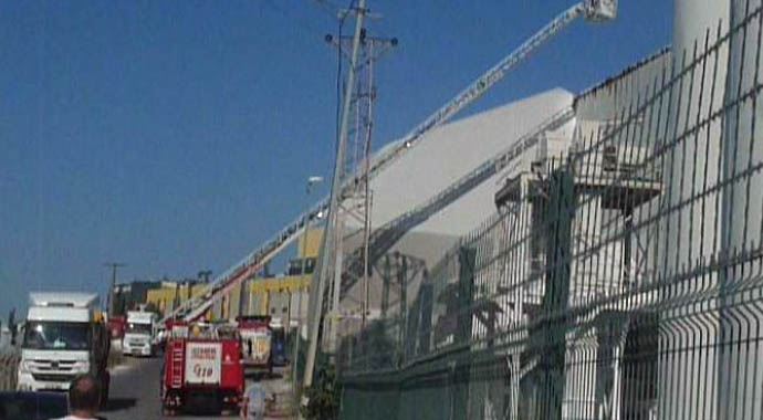 İstanbul'da fabrika yangını! İstanbul'da fabrika yangını!