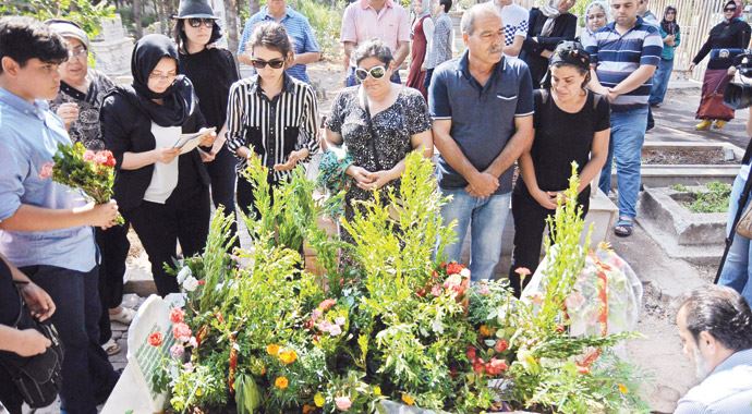 Özgecansız ilk bayram Özgecansız ilk bayram