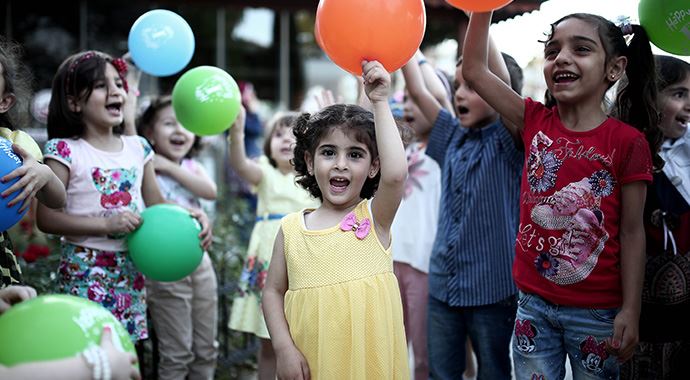 Suriyeli çocuklar İstanbul'da bayramlaştı Suriyeli çocuklar İstanbul'da bayramlaştı