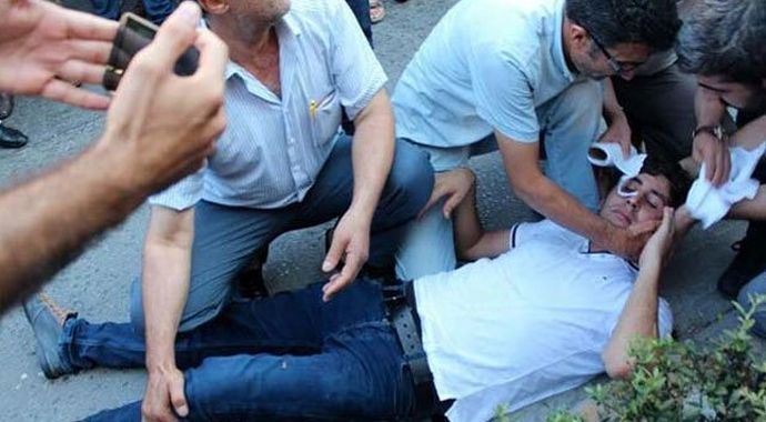 Suruç protestosuna ateş açıldı, 2 yaralı Suruç protestosuna ateş açıldı, 2 yaralı