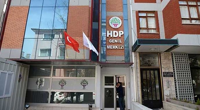 Selahattin Demirtaş&#039;a gelen çiçek geri gönderildi