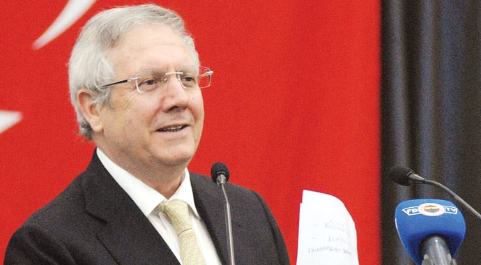 Aziz Yıldırım gömü tartışmalarına sert çıktı: Paramız var harcıyoruz Aziz Yıldırım gömü tartışmalarına sert çıktı: Paramız var harcıyoruz
