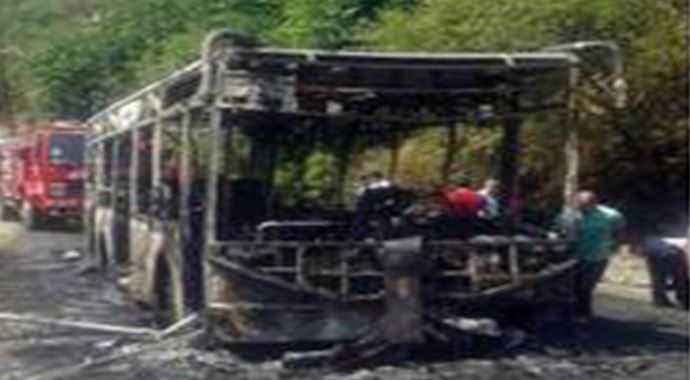 Halk otobüsü yandı