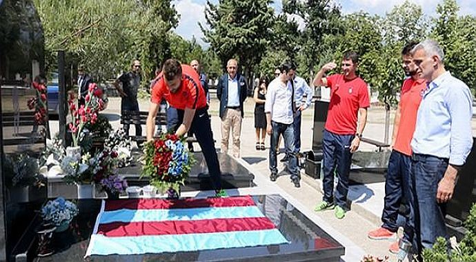 Trabzonspor'dan anlamlı ziyaret Trabzonspor'dan anlamlı ziyaret