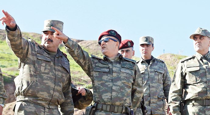Hızır Acil Paşa sınırda Hızır Acil Paşa sınırda