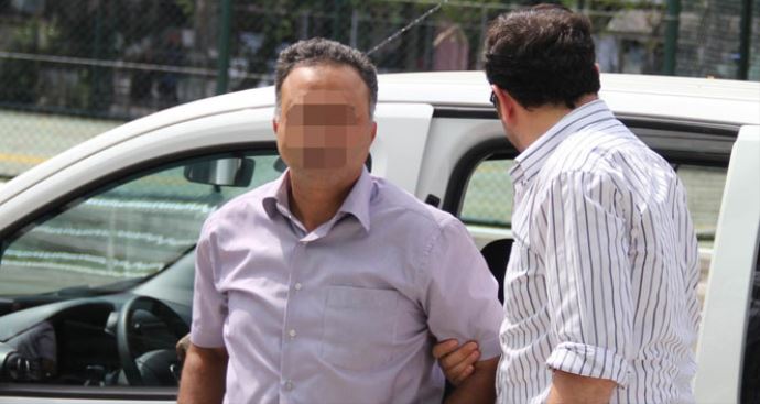 Maliye müfettişine rüşvet alırken suçüstü! Maliye müfettişine rüşvet alırken suçüstü!