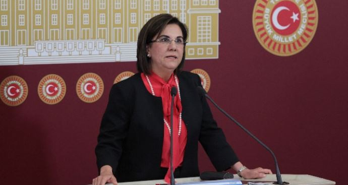 CHP'nin MHP'ye öfkesi dinmek bilmiyor CHP'nin MHP'ye öfkesi dinmek bilmiyor