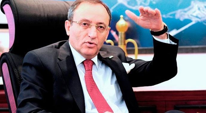 Ünlü CEO, YÖK&#039;e fena saldırdı!