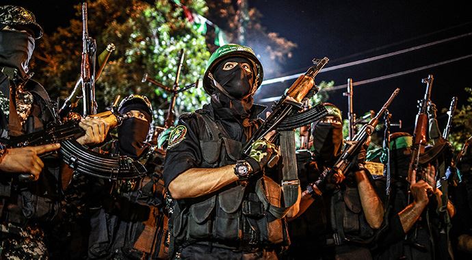 Gazze&#039;deki Kassam Tugayları askeri geçit töreni düzenledi