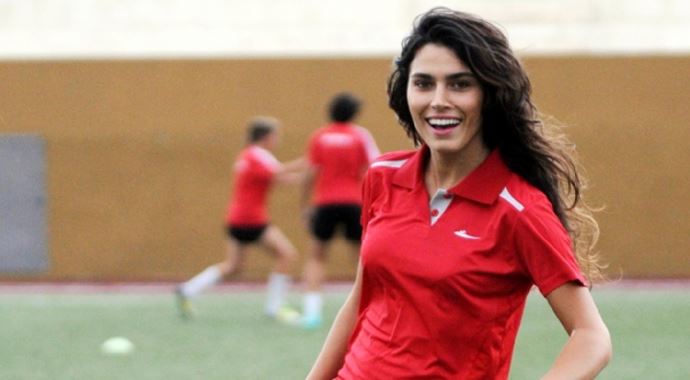 Serenay Aktaş'tan yeni proje Serenay Aktaş'tan yeni proje
