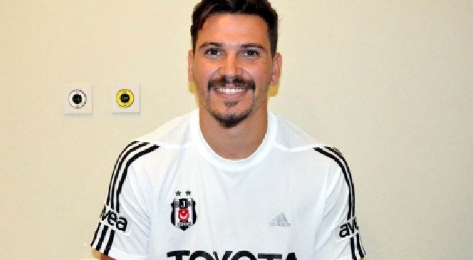 Ersan Gülüm İstanbul'a dönüyor Ersan Gülüm İstanbul'a dönüyor