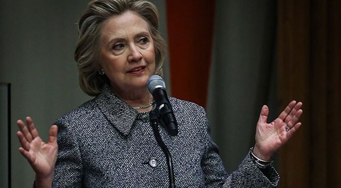Clinton&#039;ın paylaşılmamış e-postaları yayınladı