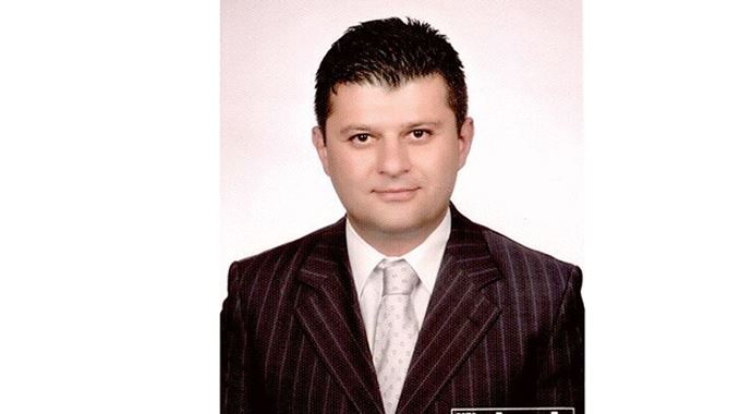 AK Parti'de istifa! AK Parti'de istifa!