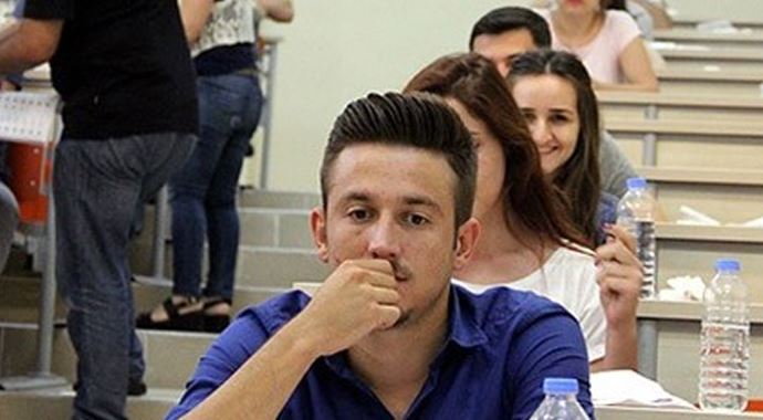 Aday öğretmenler kadro için sınava girecek