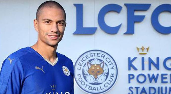 Gökhan İnler Leicester City'de Gökhan İnler Leicester City'de