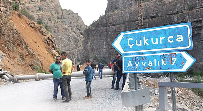 PKK, Kürtleri karanlığa gömüyor PKK, Kürtleri karanlığa gömüyor