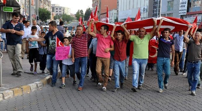 'Meclis'te PKK'yı istemiyoruz' 'Meclis'te PKK'yı istemiyoruz'