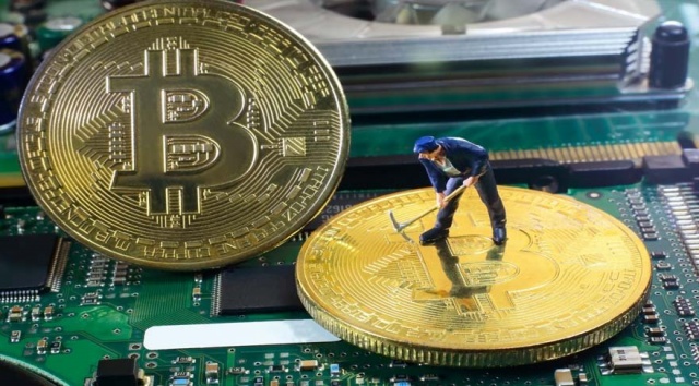 XRP’nin bugünkü değeri ise 0.3 dolar. (10 yıldaki tahmini değer kaybı yüzde 99)