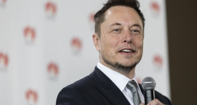 Son günlerde kripto para ile ilgili yaptığı açıklamalarla gündeme gelen ve attığı her adım olay olan milyarder iş adamı Elon Musk, bu sefer de Mars ile ilgili yaptığı açıklamayla gündeme oturdu.