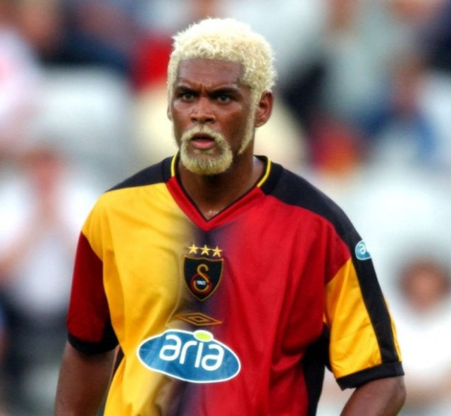 Futbol sayesinde çok farklı ülkelerde yaşadığını ve ufkunun açıldığını aktaran Abel Xavier,