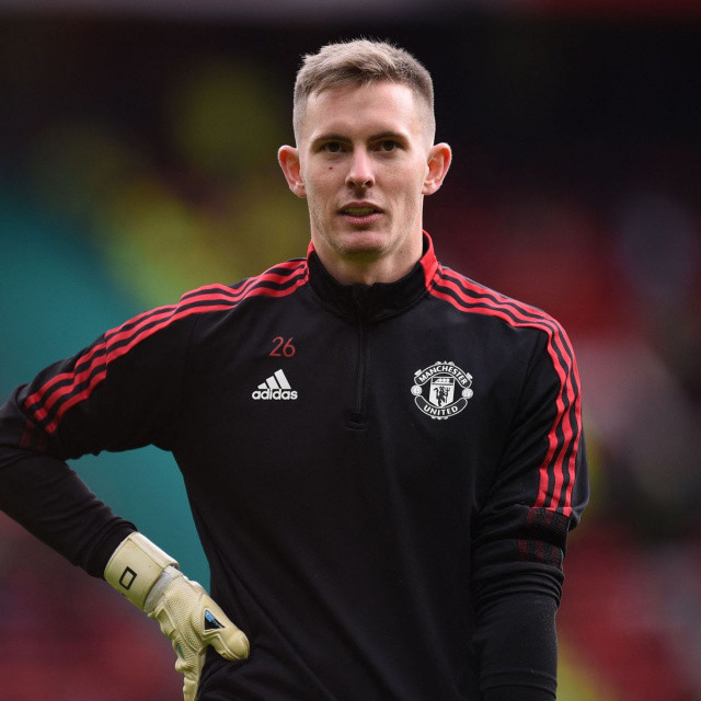 Dean Henderson... Manchester United'ın 2. kalecisi konumundaki İngiliz eldiven yüksek bir bonservisle Newcastle United'a satılacak. 25 yaşındaki eldiven United altyapı ürünü..