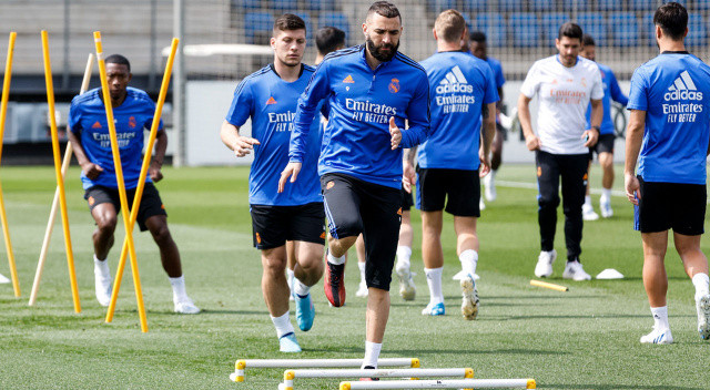 Paris Saint Germain, Chelsea ve Manchester City'yi eleyerek finale adını yazdıran Real Madrid'in bu maçlarda özellikle son dakikalarda attığı gollerle galibiyete ulaşmasının şu anda önemi olmadığını dile getiren Ancelotti, sözlerine şöyle devam etti: