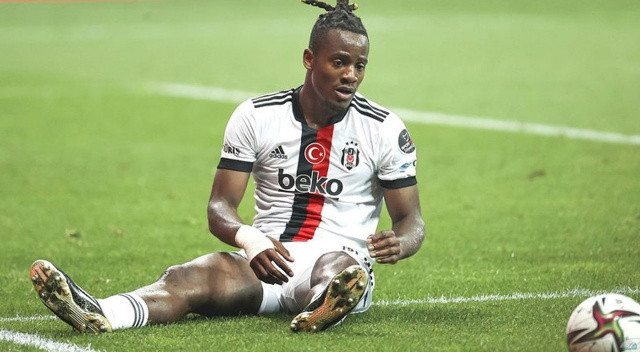 Geçtiğimiz sezon Chelsea'den büyük umutlarla kiralanan Belçikalı santrfor Michy Batshuayi'nin kalitesinin tartışılmayacağını ama sistemindeki santrfor modelinin başka olduğunu anlatan Ismael, Adama Busca ve Jordy Caecido isimlerini verdi.