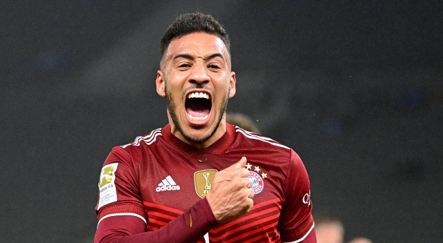 Galatasaray'la ismi anılan diğer yıldız ise Corentin Tolisso... Bayern Münih'in 2107 yazında tam 42 milyon euro bonservis ödeyerek Olympique Lyon'dan transfer ettiği Corentin Tolisso, Bundesliga devinde geçen 5 sezonun ardından boşa çıktı. Bayern Münih kulübü dün 27 yaşındaki Fransız orta sahayla yolların ayrıldığını açıkladı. Yeni başkanını seçmeye hazırlanan Galatasaray için Tolisso ismi transfer haberlerinde geçmeye başladı.