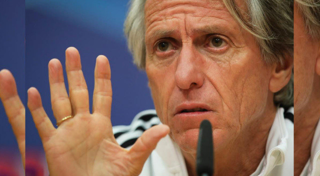 Fenerbahçe Başkanı Ali Koç, Alman Teknik Direktör Joachim Löw ile bir görüşme sağlayıp bundan sonuç alamazken, Portekizli Teknik Adam Jorge Jesus ile görüşmeler sonucunda anlaşma sağladı. Dün gecenin geç saatlerinde Portekiz'den özel uçakla İstanbul'a gelen ve burada Fenerbahçeli yöneticiler tarafından karşılanıp daha sonra konaklayacağı yere helikopter ile götürülen tecrübeli teknik adam ile bugün 1 yıllık sözleşme imzalanacak.