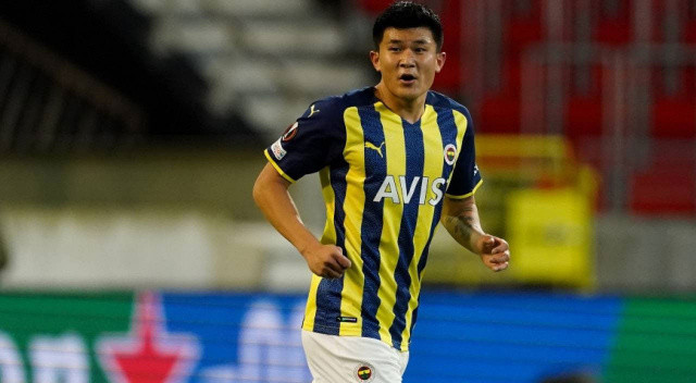 Kim Min-jae... Fenerbahçe'nin Güney Koreli stoperi son güncellemeyle en çok değer kazanan isim.. 25 yaşındaki futbol 11 milyon eurodan 14 milyon euroya yükseldi.