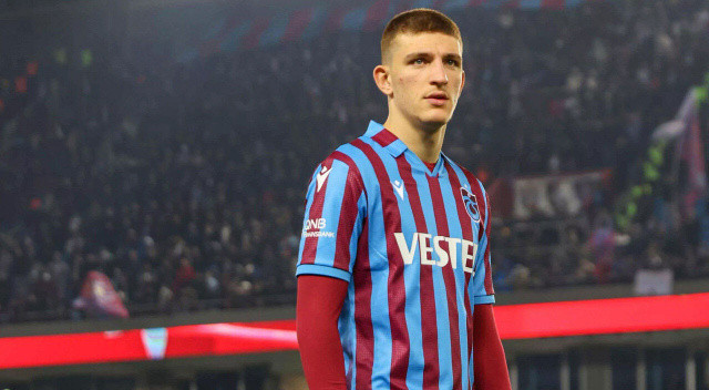 Deneyimli teknik adam, 19 yaşındaki Ahmetcan Kaplan'a Almanya'dan transfer teklifi geldiğini ve genç oyuncunun her ligde forma giyebilecek kalitede bir isim olduğunu söyledi.
Ahmetcan'ın Trabzonspor altyapısının önemli kaynaklarından biri olduğunun altını çizen Avcı, şunları kaydetti: