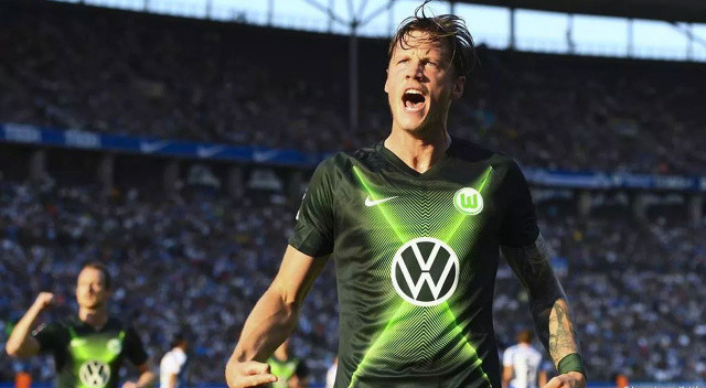 Wout, Weghorst ailesinin 3. çocuğu.. Borne şehrinin en zengin ailelerinden biri olan Weghorst ailesi akaryakıt sektöründe yatırımlara sahip.