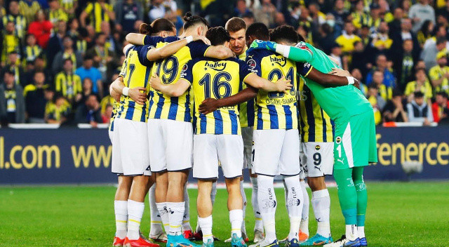 Ancak 8 yıldır şampiyon olamayan Fenerbahçe bu sezon kaleci kumarı oynamak istemiyor. 
Yeni hoca Jorge Jesus,