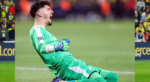 Altay Bayındır'ın menajeri kısa süre önce yaptığı açıklamada Avrupa'dan gelen ciddi teklifleri doğrulamıştı.